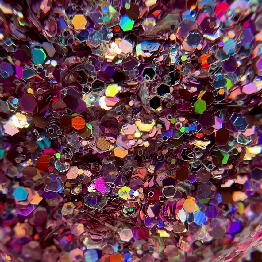 Video of glitter mixtue. 